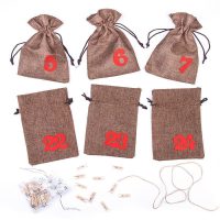 Adventskalender jute zakjes 13 x 18 cm - naturel donker + rode cijfers Jute zakjes