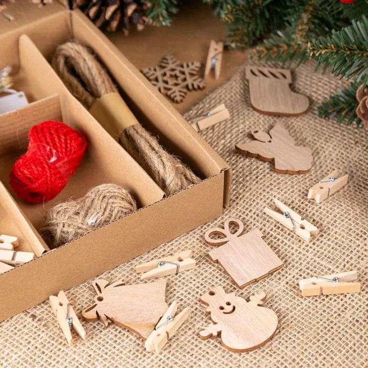 Accessoires voor adventskalenders - labels, wasknijpers, stickers met de nummers 1-24